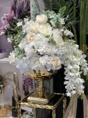 Beyaz Yapay Güllü Ayaklı vazo/Gold