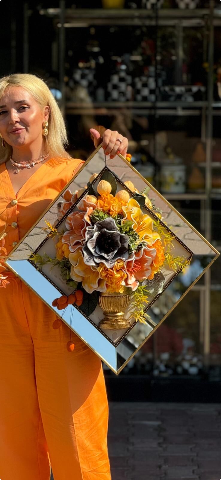 Yapay Çiçekli Aynalı Baklava Tablo Gold No:39