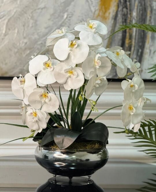 Gümüş Yassı Vazo Kampanyalı Beyaz Orkideli