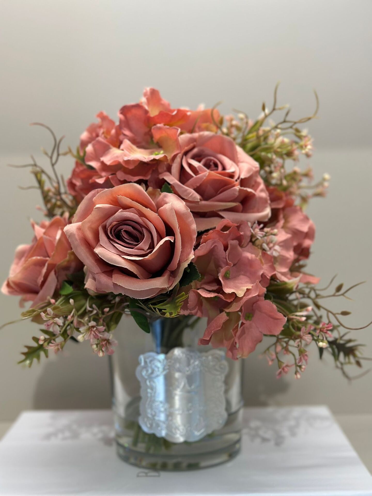 Güllü Lüks Vazo Orta Boy