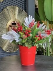 Metal Vazoda Kokinalı Çiçek