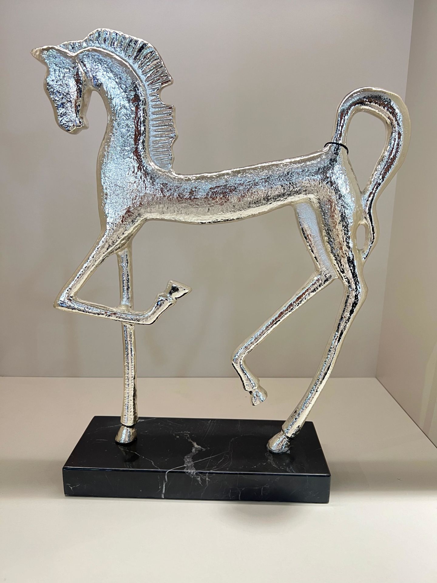 Mermer Kaideli Gümüş At Dekor