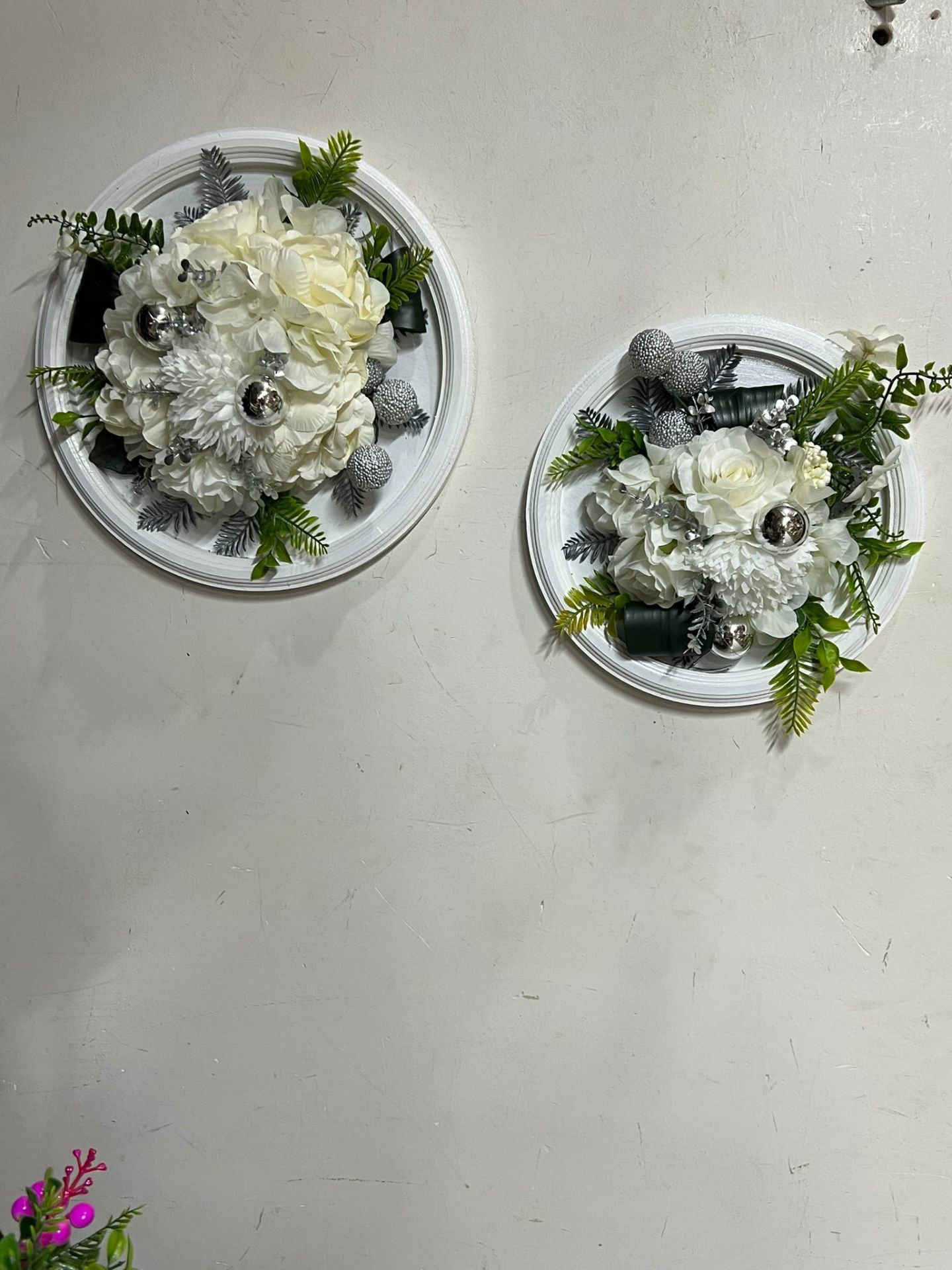 Yapay Çiçekli Ahşap Duvar Süsü No:11